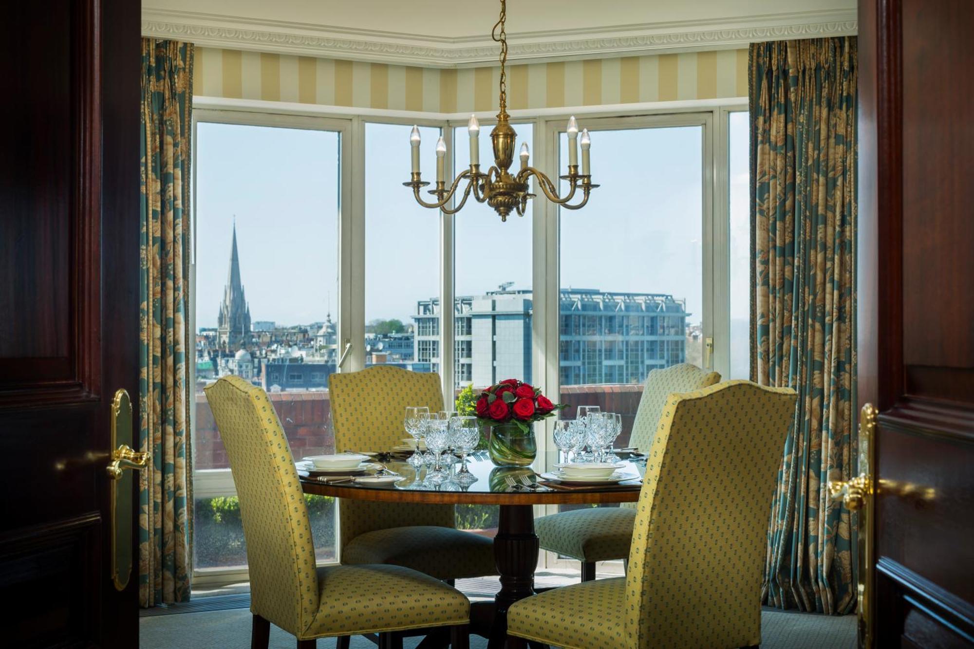 Cheval Thorney Court At Hyde Park Aparthotel 5*